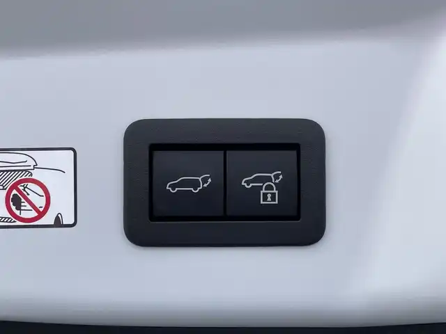 トヨタ プリウス Z 愛知県 2024(令6)年 0.5万km プラチナホワイトパールマイカ /禁煙車//純正メモリナビ//12.3インチディスプレイ・フルセグTV・Bluetooth・AM・FM・USB・Apple CarPlay・Android Auto//パノラミックビューモニター//ETC2.0//前後ドライブレコーダー//パワーバックドア//スペアタイヤ//純正19インチアルミホイール//LEDオートライト//オートマチックハイビーム//Toyota Safety System//プリクラッシュセーフティ//緊急時操舵支援//フロントクロストラフィックアラート//レーンチェンジアシスト//レーントレーシングアシスト//レーンディパーチャーアラート//レーダークルーズコントロール//ロードサインアシスト//ドライバー異常時対応システム//プロアクティブドライビングシスト//発進遅れ告知//ブラインドスポットモニター//安心降車アシスト//車両接近告知//トヨタチームメイト(アドバンストパーク)//パーキングサポートブレーキ//横滑り防止//トラクションコントロール//ヒルスタートアシスト//合皮シート//運転席パワーシート