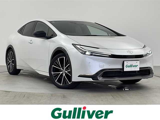 トヨタ プリウス Z 愛知県 2024(令6)年 0.5万km プラチナホワイトパールマイカ /禁煙車//純正メモリナビ//12.3インチディスプレイ・フルセグTV・Bluetooth・AM・FM・USB・Apple CarPlay・Android Auto//パノラミックビューモニター//ETC2.0//前後ドライブレコーダー//パワーバックドア//スペアタイヤ//純正19インチアルミホイール//LEDオートライト//オートマチックハイビーム//Toyota Safety System//プリクラッシュセーフティ//緊急時操舵支援//フロントクロストラフィックアラート//レーンチェンジアシスト//レーントレーシングアシスト//レーンディパーチャーアラート//レーダークルーズコントロール//ロードサインアシスト//ドライバー異常時対応システム//プロアクティブドライビングシスト//発進遅れ告知//ブラインドスポットモニター//安心降車アシスト//車両接近告知//トヨタチームメイト(アドバンストパーク)//パーキングサポートブレーキ//横滑り防止//トラクションコントロール//ヒルスタートアシスト//合皮シート//運転席パワーシート