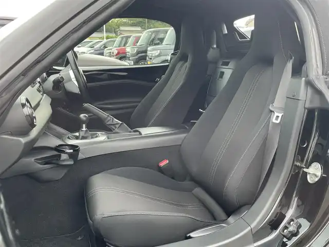 マツダ ロードスター NR－A 宮崎県 2021(令3)年 6.3万km ジェットブラックマイカ 純正メディアプレイヤー/ワンオーナー車/6速MT/ハイオク車/レーンキープアシスト/衝突被害軽減システム/パーキングアシスト/オートライト/USB×１/AUX/純正マット/純正アルミ　16インチ/オールシーズンタイヤ/ETC/ステアリングスイッチ