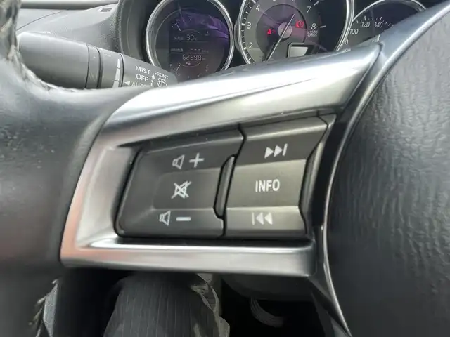 マツダ ロードスター NR－A 宮崎県 2021(令3)年 6.3万km ジェットブラックマイカ 純正メディアプレイヤー/ワンオーナー車/6速MT/ハイオク車/レーンキープアシスト/衝突被害軽減システム/パーキングアシスト/オートライト/USB×１/AUX/純正マット/純正アルミ　16インチ/オールシーズンタイヤ/ETC/ステアリングスイッチ