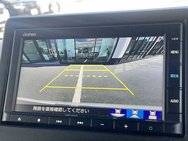 ホンダ Ｎ ＢＯＸ カスタム L ターボ スタイル+ブラック 長野県 2022(令4)年 2.8万km プラチナホワイトパール 純正SDナビ(VXM-225Ci)/　・FM/AM/Bluetooth/CD/バックカメラ/クルーズコントロール/前後ドライブレコーダー(SN-TW84)/両側電動スライドドア/衝突被害軽減ブレーキ/クリアランスソナー/レーンキープアシスト/コーナーセンサー/前席シートヒーター/ステアリングスイッチ/純正フロアマット/レザーシート/カーテンエアバッグ/オートエアコン/オートライト/オートハイビーム/横滑り防止機能/ABS/パワーステアリング/パワーウインドウ