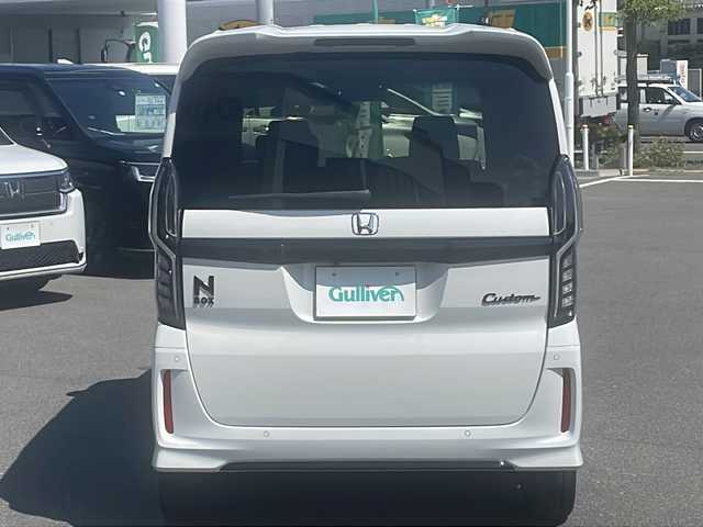 ホンダ Ｎ ＢＯＸ カスタム L ターボ スタイル+ブラック 長野県 2022(令4)年 2.8万km プラチナホワイトパール 純正SDナビ(VXM-225Ci)/　・FM/AM/Bluetooth/CD/バックカメラ/クルーズコントロール/前後ドライブレコーダー(SN-TW84)/両側電動スライドドア/衝突被害軽減ブレーキ/クリアランスソナー/レーンキープアシスト/コーナーセンサー/前席シートヒーター/ステアリングスイッチ/純正フロアマット/カーテンエアバッグ/オートエアコン/オートライト/オートハイビーム/横滑り防止機能/ABS/パワーステアリング/パワーウインドウ