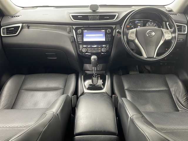 日産 エクストレイル 20X エマージェンシーブレーキ 道央・札幌 2017(平29)年 5.8万km ブリリアントホワイトパール ・パートタイム４ＷＤ/・純正ナビ（CD/BT/フルセグTV/SD/USB）/・全方位カメラ/・エマージェンシーブレーキ/・シートヒーター（前席）/・クルーズコントロール/・ビルトインＥＴＣ/・アイドリングストップ/・コーナーセンサー/・横滑り防止/・スマートキー/・プッシュスタート/・オートライト/・フロアマット