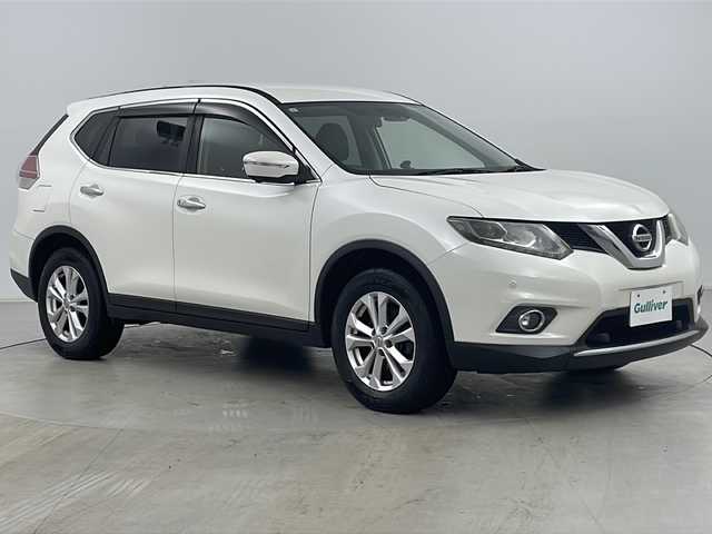 日産 エクストレイル 20X エマージェンシーブレーキ 道央・札幌 2017(平29)年 5.8万km ブリリアントホワイトパール ・パートタイム４ＷＤ/・純正ナビ（CD/BT/フルセグTV/SD/USB）/・全方位カメラ/・エマージェンシーブレーキ/・シートヒーター（前席）/・クルーズコントロール/・ビルトインＥＴＣ/・アイドリングストップ/・コーナーセンサー/・横滑り防止/・スマートキー/・プッシュスタート/・オートライト/・フロアマット