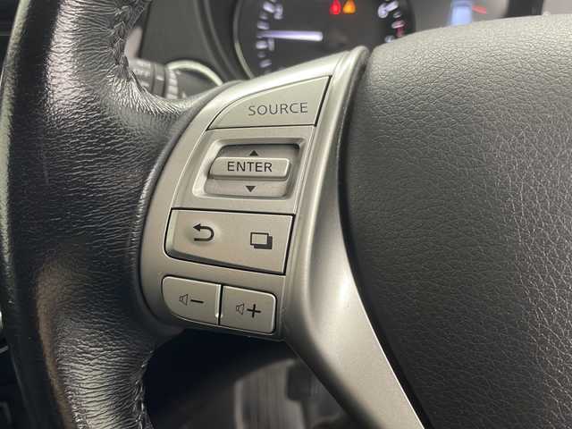 日産 エクストレイル 20X エマージェンシーブレーキ 道央・札幌 2017(平29)年 5.8万km ブリリアントホワイトパール ・パートタイム４ＷＤ/・純正ナビ（CD/BT/フルセグTV/SD/USB）/・全方位カメラ/・エマージェンシーブレーキ/・シートヒーター（前席）/・クルーズコントロール/・ビルトインＥＴＣ/・アイドリングストップ/・コーナーセンサー/・横滑り防止/・スマートキー/・プッシュスタート/・オートライト/・フロアマット