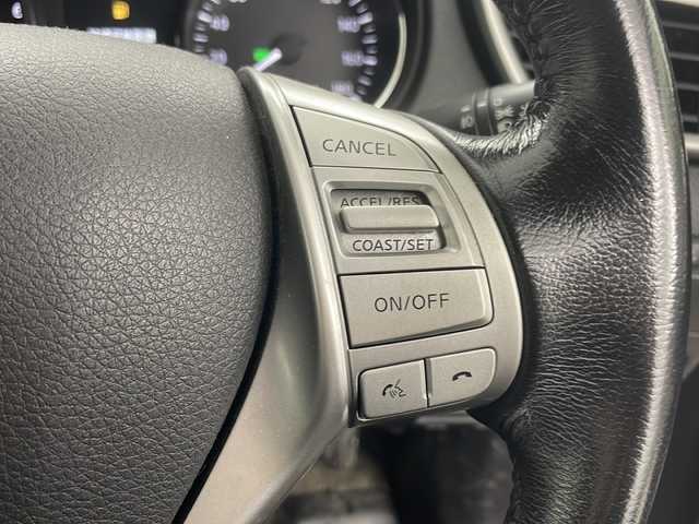 日産 エクストレイル 20X エマージェンシーブレーキ 道央・札幌 2017(平29)年 5.8万km ブリリアントホワイトパール ・パートタイム４ＷＤ/・純正ナビ（CD/BT/フルセグTV/SD/USB）/・全方位カメラ/・エマージェンシーブレーキ/・シートヒーター（前席）/・クルーズコントロール/・ビルトインＥＴＣ/・アイドリングストップ/・コーナーセンサー/・横滑り防止/・スマートキー/・プッシュスタート/・オートライト/・フロアマット