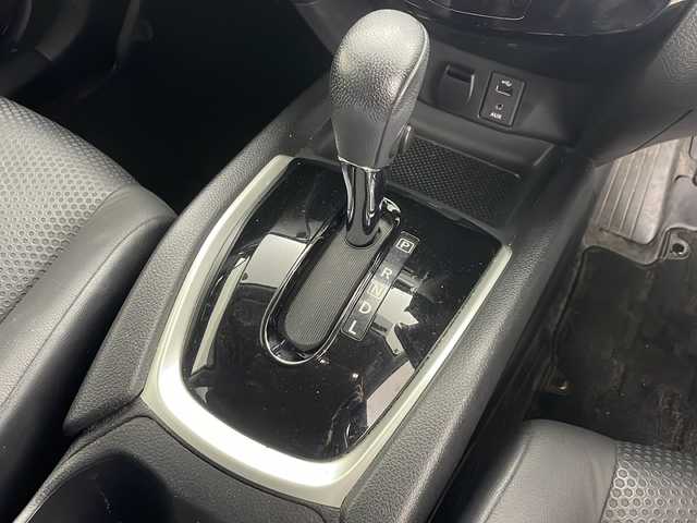 日産 エクストレイル 20X エマージェンシーブレーキ 道央・札幌 2017(平29)年 5.8万km ブリリアントホワイトパール ・パートタイム４ＷＤ/・純正ナビ（CD/BT/フルセグTV/SD/USB）/・全方位カメラ/・エマージェンシーブレーキ/・シートヒーター（前席）/・クルーズコントロール/・ビルトインＥＴＣ/・アイドリングストップ/・コーナーセンサー/・横滑り防止/・スマートキー/・プッシュスタート/・オートライト/・フロアマット