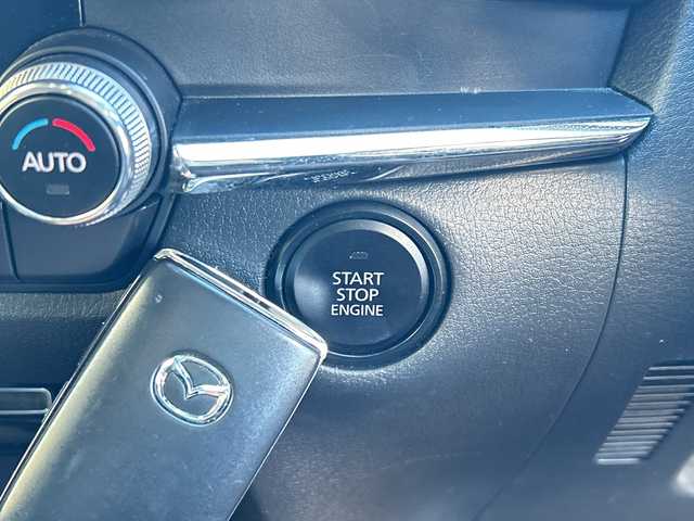 マツダ ＣＸ－３０ 20S ブラックトーンED 埼玉県 2022(令4)年 6.1万km スノーフレイクホワイトパールマイカ メーカーナビ　/(FM/AM/Bluetooth/USB/CD/DVD/フルセグ)/ETC/ドラレコ前後　/フロント・サイド・リアカメラ　/ワンオーナー　/TRC　/PCS　/BSM　/レーンキープアシスト　/クルーズコントロール　/プッシュスタート　/パドルシフト　/アイドリングストップ　/パワーバックドア　/ISOFIX/オートライト/オートハイビーム/電格ミラー/ステアリングスイッチ/パーキングセンサー/純正フロア/LEDヘッドライト