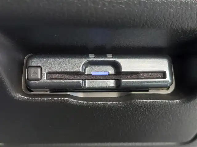 マツダ マツダ３セダン XD Lパッケージ 東京都 2019(令1)年 3.3万km スノーフレイクホワイトパールマイカ 純正SDナビ/全方位カメラ/衝突軽減ブレーキ/ブラインドスポットモニター/黒レザーシート/運転席パワーシート/ドライブレコーダー前後/ETC/パドルシフト/シートメモリー/レーダークルーズコントロール/シートヒーター/クリアランスソナー/ステアリングスイッチ/ハンドルヒーター/オートライト/LEDヘッドライト