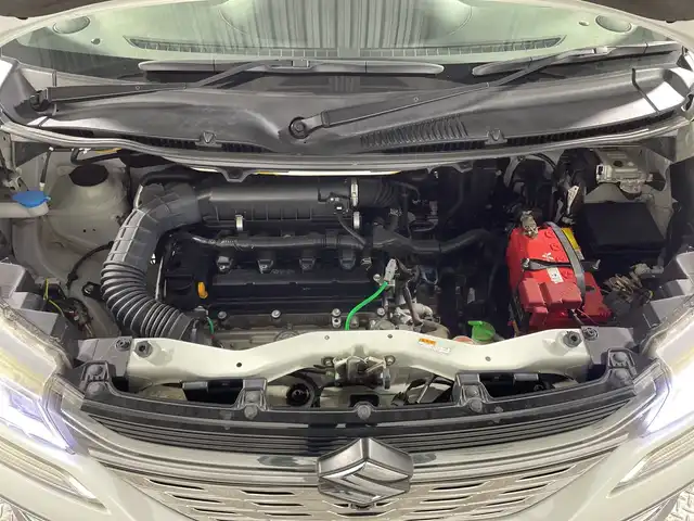 スズキ ソリオ バンディット HV MV 神奈川県 2019(平31)年 3.3万km ピュアホワイトP 純正8型DOナビ【CN-RZ846】/CD DVD Bluetooth フルセグTV USB SD/バックカメラ/両側パワースライドドア/スズキセーフティサポート/・デュアルカメラブレーキサポート/・横滑り防止機能/・アダプティブクルーズコントロール/・誤発進抑制機能/・車線逸脱警報機能/・ふらつき防止機能/・先行車発進お知らせ機能/・ハイビームアシスト/・リヤパーキングセンサー/ビルトインETC/パドルシフト/前方方向ドライブレコーダー/ステアリングリモコン/純正フロアマット/オートライト/純正15インチアルミホイール/スマートキー/純正ドアバイザー