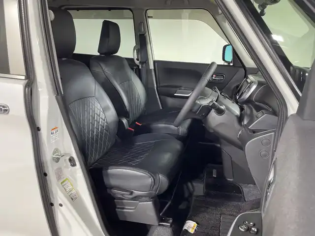 スズキ ソリオ バンディット HV MV 神奈川県 2019(平31)年 3.3万km ピュアホワイトP 純正8型DOナビ【CN-RZ846】/CD DVD Bluetooth フルセグTV USB SD/バックカメラ/両側パワースライドドア/スズキセーフティサポート/・デュアルカメラブレーキサポート/・横滑り防止機能/・アダプティブクルーズコントロール/・誤発進抑制機能/・車線逸脱警報機能/・ふらつき防止機能/・先行車発進お知らせ機能/・ハイビームアシスト/・リヤパーキングセンサー/ビルトインETC/パドルシフト/前方方向ドライブレコーダー/ステアリングリモコン/純正フロアマット/オートライト/純正15インチアルミホイール/スマートキー/純正ドアバイザー