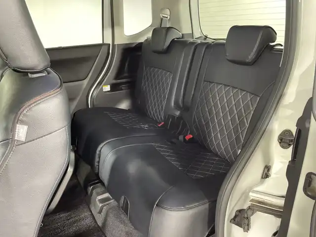 スズキ ソリオ バンディット HV MV 神奈川県 2019(平31)年 3.3万km ピュアホワイトP 純正8型DOナビ【CN-RZ846】/CD DVD Bluetooth フルセグTV USB SD/バックカメラ/両側パワースライドドア/スズキセーフティサポート/・デュアルカメラブレーキサポート/・横滑り防止機能/・アダプティブクルーズコントロール/・誤発進抑制機能/・車線逸脱警報機能/・ふらつき防止機能/・先行車発進お知らせ機能/・ハイビームアシスト/・リヤパーキングセンサー/ビルトインETC/パドルシフト/前方方向ドライブレコーダー/ステアリングリモコン/純正フロアマット/オートライト/純正15インチアルミホイール/スマートキー/純正ドアバイザー