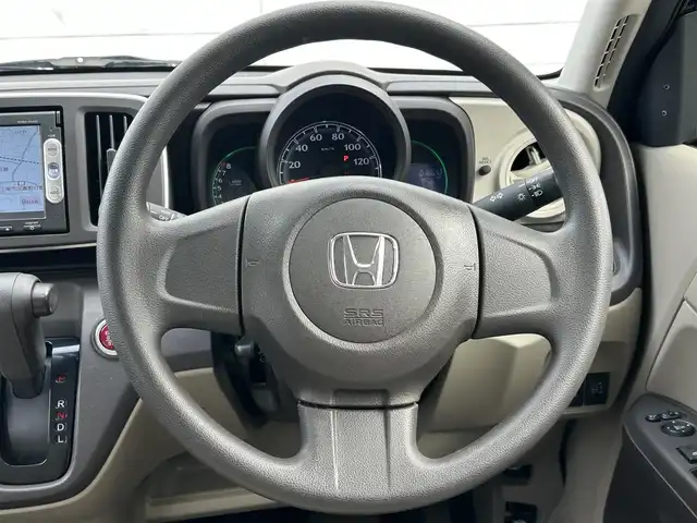 ホンダ Ｎ ＯＮＥ G 埼玉県 2014(平26)年 1.9万km スマートブラック 登録時18613km/純正Gathersナビ（/FM/AM/BT）/純正フロアマット/バックカメラ/ドアバイザー/アイドリングストップシステム/HIDヘッドランプ/オートライト/プッシュスタート/スマートキー/保証書/取扱説明書