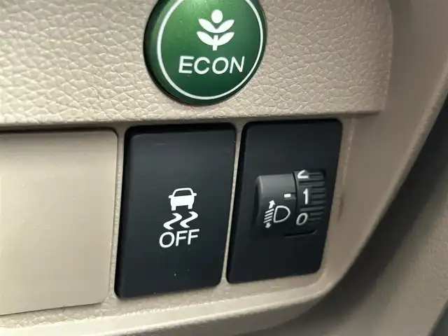 ホンダ Ｎ ＯＮＥ G 埼玉県 2014(平26)年 1.9万km スマートブラック 登録時18613km/純正Gathersナビ（/FM/AM/BT）/純正フロアマット/バックカメラ/ドアバイザー/アイドリングストップシステム/HIDヘッドランプ/オートライト/プッシュスタート/スマートキー/保証書/取扱説明書