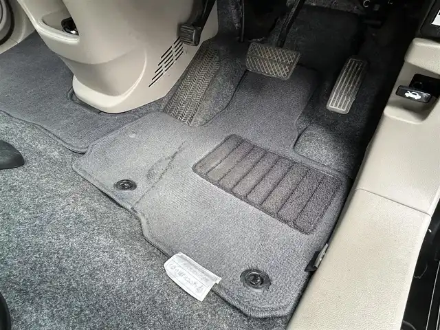 ホンダ Ｎ ＯＮＥ G 埼玉県 2014(平26)年 1.9万km スマートブラック 登録時18613km/純正Gathersナビ（/FM/AM/BT）/純正フロアマット/バックカメラ/ドアバイザー/アイドリングストップシステム/HIDヘッドランプ/オートライト/プッシュスタート/スマートキー/保証書/取扱説明書