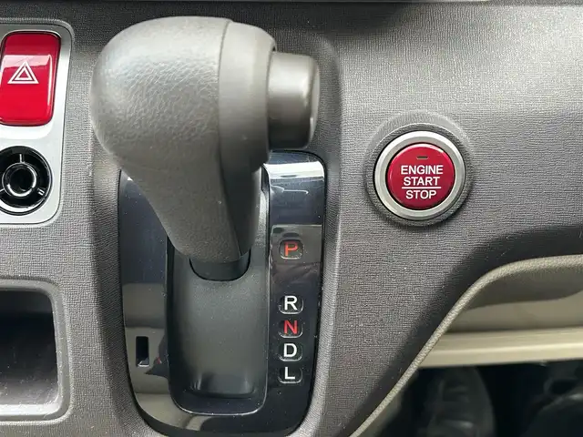 ホンダ Ｎ ＯＮＥ G 埼玉県 2014(平26)年 1.9万km スマートブラック 登録時18613km/純正Gathersナビ（/FM/AM/BT）/純正フロアマット/バックカメラ/ドアバイザー/アイドリングストップシステム/HIDヘッドランプ/オートライト/プッシュスタート/スマートキー/保証書/取扱説明書