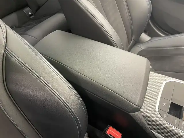 ＢＭＷ ３２０ｉ Mスポーツ 岡山県 2019(令1)年 4万km アルピンホワイトⅢ サンルーフ/コンフォートパッケージ/ドライビングアシストプロフェッショナル/アンビエントライト/アダプティブLEDヘッドライト/純正18インチアルミ/純正ナビ/Ｒカメラ/ワイヤレスチャージ/ACC/Msｐ専用シート/Msp専用ハンドル/Msp専用ドア汁プレート/F/S/TRスポイラー/ブラックキドニーグリル/PDC/ブレーキＡＨ/ライトカーペット/純正フロアマット/パワーテールゲート