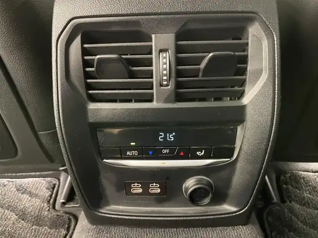 ＢＭＷ ３２０ｉ Mスポーツ 岡山県 2019(令1)年 4万km アルピンホワイトⅢ サンルーフ/コンフォートパッケージ/ドライビングアシストプロフェッショナル/アンビエントライト/アダプティブLEDヘッドライト/純正18インチアルミ/純正ナビ/Ｒカメラ/ワイヤレスチャージ/ACC/Msｐ専用シート/Msp専用ハンドル/Msp専用ドア汁プレート/F/S/TRスポイラー/ブラックキドニーグリル/PDC/ブレーキＡＨ/ライトカーペット/純正フロアマット/パワーテールゲート