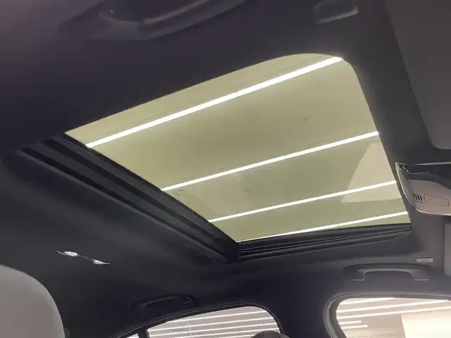 ＢＭＷ ３２０ｉ Mスポーツ 岡山県 2019(令1)年 4万km アルピンホワイトⅢ サンルーフ/コンフォートパッケージ/ドライビングアシストプロフェッショナル/アンビエントライト/アダプティブLEDヘッドライト/純正18インチアルミ/純正ナビ/Ｒカメラ/ワイヤレスチャージ/ACC/Msｐ専用シート/Msp専用ハンドル/Msp専用ドア汁プレート/F/S/TRスポイラー/ブラックキドニーグリル/PDC/ブレーキＡＨ/ライトカーペット/純正フロアマット/パワーテールゲート