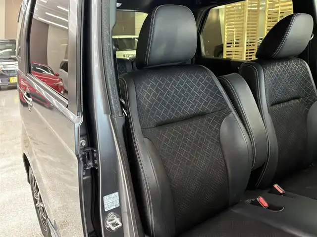 ホンダ Ｎ ＷＧＮ カスタム G Lパッケージ 高知県 2018(平30)年 9.8万km シャイニンググレーM (株)IDOMが運営する【じしゃロン高知店】の自社ローン専用車両になります。こちらは現金またはオートローンご利用時の価格です。自社ローンご希望の方は別途その旨お申付け下さい/社外ナビ　バックカメラ　ＴＶ　純正エアロ　純正アルミ　リアスポイラー　ＨＩＤヘッドライト　フォグライト　スマートキー　前後ドライブレコーダー　ウィンカーミラー　クルーズコントロール