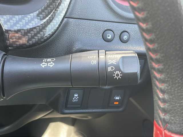 日産 ノート e－パワー ニスモ 三重県 2017(平29)年 4.8万km スーパーブラック 純正７型ナビ/全周囲カメラ/純正デジタルインナーミラー/コーナーセンサー/レーンキープアシスト/純正ＥＴＣ/スペアキー/ステアリングスイッチ/革巻きステアリング/ＮＩＳＭＯシート/ＬＥＤオートライト/フォグランプ/衝突被害軽減システム/電動格納ミラー/純正AW/禁煙車