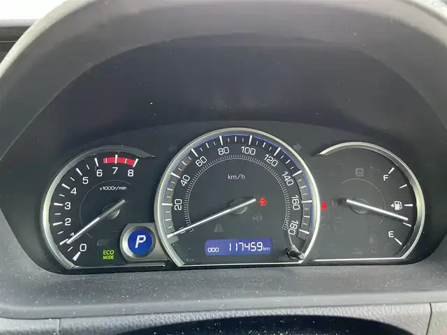 トヨタ エスクァイア Gi 群馬県 2016(平28)年 11.8万km ホワイトパールクリスタルシャイン 純正ナビ(NSZN-W64T)/(CD/DVD/SD/BT/フルセグTV)/バックカメラ/純正フリップダウンモニター/クルーズコントロール/ビルトイン2.0ETC/両側パワースライドドア/衝突軽減ブレーキ/レーンキープアシスト/MTモード付AT/前席シートヒーター/オートライト/電動格納ミラー＆ウインカーミラー/純正フロアマット/スマートキー×２/保証書＆取説