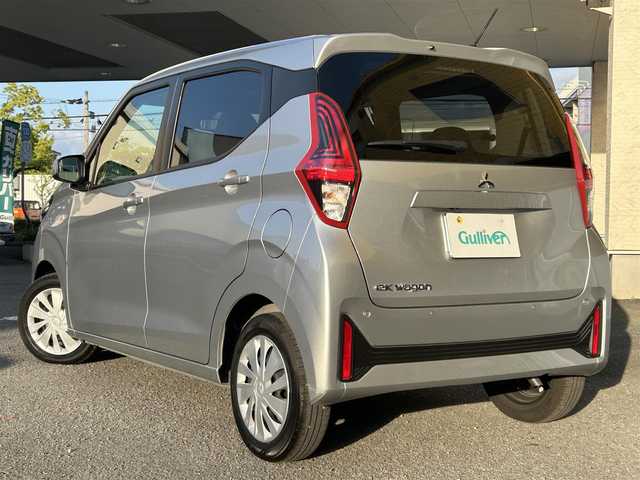 三菱 ｅＫワゴン M 和歌山県 2023(令5)年 0.4万km スターリングシルバーM 純正マット/ETC/オートライト/バックカメラ/社外メモリーナビ（AM/FM/CD/USB/iPod/SD/AUX/Bluetooth）