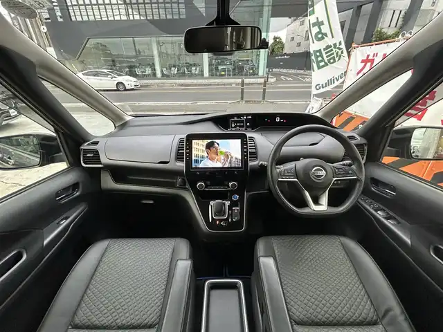 日産 セレナ マルチベッド e－パワー XV 京都府 2020(令2)年 5.4万km ダークメタルグレー  ワンオーナー/ ベッドキット/ 純正メモリナビ/　・フルセグTV/　・BTオーディオ/　・CD/DVD/BD再生/　・AM/FM/　・全方位カメラ/ プロパイロット/ 衝突軽減ブレーキ/ ブラインドスポットモニター/ 駐車支援/ 両側パワースライドドア/ ドライブレコーダー/ ETC/ ステリングリモコン/ 電動格納ミラー/ 純正フロアマット/ F/Rソナー/ LEDヘッドライト/ フォグライト/ 純正15インチアルミホイール/ ドアバイザー