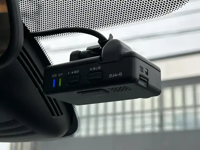日産 セレナ マルチベッド e－パワー XV 京都府 2020(令2)年 5.4万km ダークメタルグレー  ワンオーナー/ ベッドキット/ 純正メモリナビ/　・フルセグTV/　・BTオーディオ/　・CD/DVD/BD再生/　・AM/FM/　・全方位カメラ/ プロパイロット/ 衝突軽減ブレーキ/ ブラインドスポットモニター/ 駐車支援/ 両側パワースライドドア/ ドライブレコーダー/ ETC/ ステリングリモコン/ 電動格納ミラー/ 純正フロアマット/ F/Rソナー/ LEDヘッドライト/ フォグライト/ 純正15インチアルミホイール/ ドアバイザー