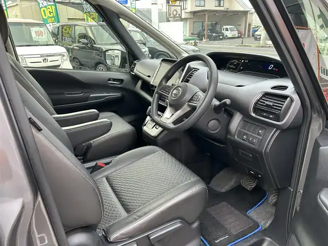 日産 セレナ マルチベッド e－パワー XV 京都府 2020(令2)年 5.4万km ダークメタルグレー  ワンオーナー/ ベッドキット/ 純正メモリナビ/　・フルセグTV/　・BTオーディオ/　・CD/DVD/BD再生/　・AM/FM/　・全方位カメラ/ プロパイロット/ 衝突軽減ブレーキ/ ブラインドスポットモニター/ 駐車支援/ 両側パワースライドドア/ ドライブレコーダー/ ETC/ ステリングリモコン/ 電動格納ミラー/ 純正フロアマット/ F/Rソナー/ LEDヘッドライト/ フォグライト/ 純正15インチアルミホイール/ ドアバイザー