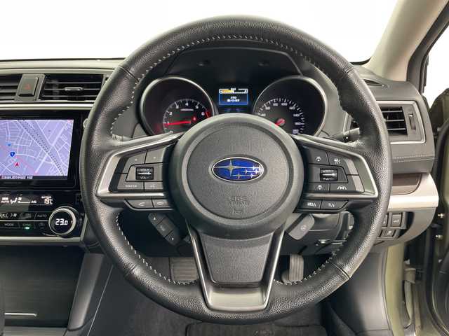 スバル アウトバック ベース 道央・札幌 2018(平30)年 5万km ワイルドネスグリーンM ・4WD/・純正ナビ&TV&CD&DVD&BT&SD/・バックカメラ/・パワーバックドア/・アイサイト/・ブラインドスポットモニター/・オートクルーズコントロール/・ステアリングヒーター/・前席シートヒーター/・純正ドライブレコーダー/・パドルシフト/・LEDヘッドライト/・オートライト/・スマートキー/・スペアキー