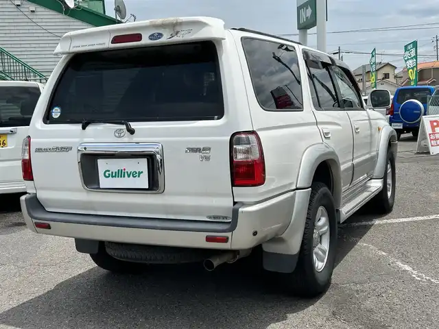 トヨタ ハイラックス サーフ SSR－G ワイド 福島県 2002(平14)年 11.7万km ホワイト/シルバーM ４ＷＤ/Ｃａｒｒｏｚｚｅｒｉａオーディオ/・ＣＤ/・ＡＭ/・ＦＭ/・音楽再生（USB接続）/オートエアコン/バックドアガラス開閉/ＡＣ１００Ｖ/ハロゲンヘッドライト/純正フロアマット/純正ドアバイザー/Ｗエアバック/スペアキー