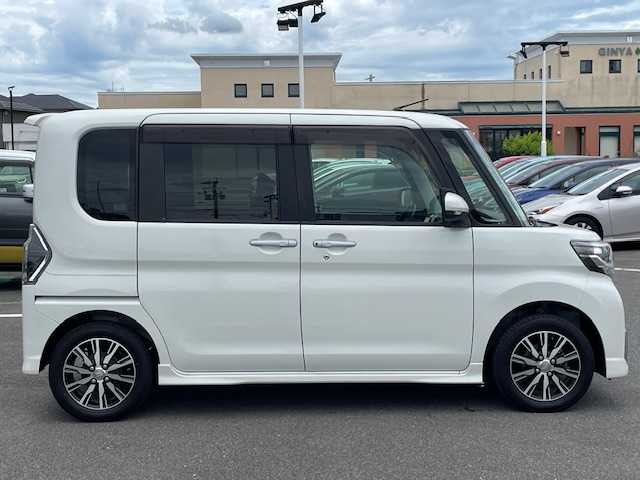 ダイハツ タント カスタム X トップED SA Ⅲ 長崎県 2018(平30)年 8.6万km パールホワイトⅢ 社外ディスプレイオーディオ/CD/DVD/BT/USB/バックカメラ/左側パワースライドドア/スマートアシストIII/D席シートヒーター/LEDオートライト/オートマチックハイビーム/純正14インチAW