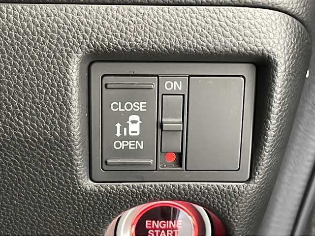 ホンダ Ｎ ＢＯＸ カスタム G L ホンダセンシング 長野県 2018(平30)年 6.8万km プレミアムグラマラスブロンズP 4WD/純正SDナビ&フルセグTV&CD&DVD&USB&BT/ホンダセンシング/アダプティブクルーズコントロール/レーンキープアシスト/車線逸脱警報/衝突軽減ブレーキ/社外前方ドライブレコーダー/片側パワースライドドア/前席シートヒーター/ステアリングスイッチ/2列目サンシェード/バックカメラ/ビルトインETC/LEDヘッドライト/オートライト/フロントフォグランプ/電動格納ミラー/ウィンカーミラー/ドアミラーヒーター/純正14インチAW装着/純正フロアマット/純正ドアバイザー/プッシュスタート/スマートキー