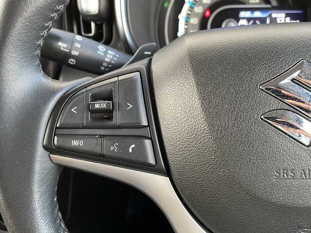 スズキ ハスラー Jスタイル ターボ 道北・旭川 2021(令3)年 3.8万km フェニックスレッドパール/ガンメタリック2トーンルーフ /4WDターボ//純正ナビ//フルセグ/DVD/CD/USB/BT//前席シートヒーター//パドルシフト//スズキセーフティサポート//デュアルカメラブレーキサポート//誤発進抑制機能//車線逸脱警報//ふらつき防止機能//先行車発進お知らせ機能//レーダークルーズコントロール//後退時ブレーキサポート//コーナーセンサー//社外前後ドライブレコーダー//純正15インチアルミホイール//ルーフレール//リアスポイラー//後席テーブル//純正フロアマット//LEDヘッドライト＆フォグ//社外15インチアルミホイール冬タイヤ積込/VRX2//保証書//取説