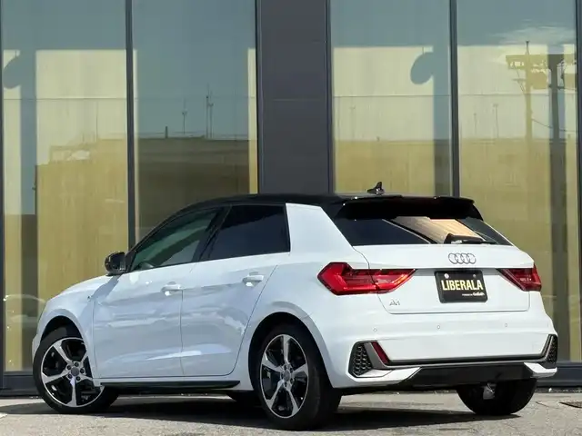 アウディ Ａ１ SB 35TFSI Sライン 石川県 2019(令1)年 4.8万km パール 衝突軽減ブレーキ/アダプティブクルーズコントロール/純正ナビ/バックカメラ/クリアランスソナー/LEDヘッドライト/純正17incAW/ワイヤレスチャージング/コントラストルーフ