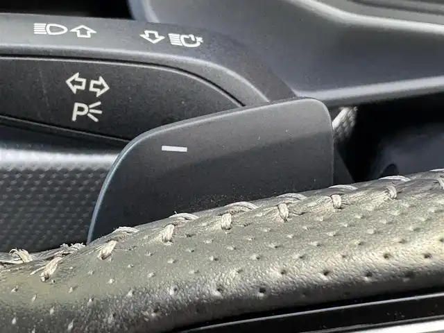 アウディ Ａ１ SB 35TFSI Sライン 石川県 2019(令1)年 4.8万km パール 衝突軽減ブレーキ/アダプティブクルーズコントロール/純正ナビ/バックカメラ/クリアランスソナー/LEDヘッドライト/純正17incAW/ワイヤレスチャージング/コントラストルーフ