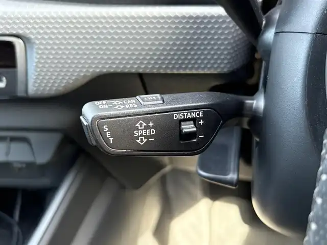 アウディ Ａ１ SB 35TFSI Sライン 石川県 2019(令1)年 4.8万km パール 衝突軽減ブレーキ/アダプティブクルーズコントロール/純正ナビ/バックカメラ/クリアランスソナー/LEDヘッドライト/純正17incAW/ワイヤレスチャージング/コントラストルーフ