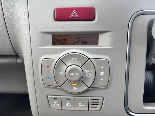 スズキ ラパン ＬＣ X 愛知県 2025(令7)年 0.3万km フォーンベージュメタリック/アーバンブラウン 2トーン SDナビ(ワンセグ/BT/USB/CD/AM/FM)/アラウンドビューモニター/バックカメラ/ETC/シートヒーター/ベンチシート/純正フロアマット/衝突被害軽減システム/ABS/横滑り防止装置/レーンキープアシスト/盗難防止装置/アイドリングストップ/オートライト/オートマチックハイビーム/電動格納式ミラー/コーナーセンサー/スペアキー/スマートキー/保証書/取扱説明書