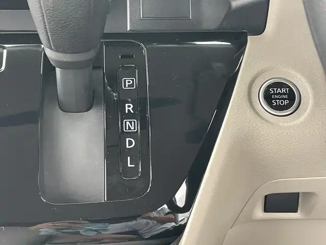 日産 ルークス X 千葉県 2024(令6)年 0.3万km ホワイトパール 9型ナビMM223D-L 全方位カメラ ハンズフリー電動スライドドア フルセグ HDMI BT ドラレコ スマートキー２個 純正フロアマット 前後センサー LEDライト オートライト アイドルストップ