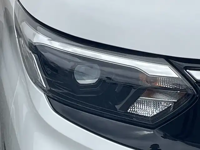 日産 ルークス X 千葉県 2024(令6)年 0.3万km ホワイトパール 9型ナビMM223D-L 全方位カメラ ハンズフリー電動スライドドア フルセグ HDMI BT ドラレコ スマートキー２個 純正フロアマット 前後センサー LEDライト オートライト アイドルストップ
