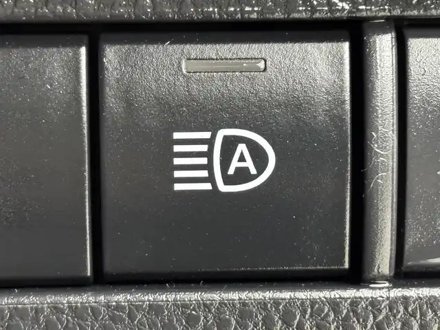 トヨタ ハリアー G 福岡県 2023(令5)年 2.8万km プレシャスブラックパール モデリスタエアロ　/純正１２．３型ＤＡ／フルセグＴＶ　/バックカメラ　/デジタルルームミラー　/ビルトインＥＴＣ２．０　/前方ドライブレコーダー　/トヨタセーフティセンス　/レーダークルーズコントロール　/コーナーセンサー　/衝突軽減ブレーキ　/レーンキープ　/ブラインドスポットモニター　/アクセル踏み間違い防止　/ハーフレザーシート　/パワーバックドア　/ＬＥＤヘッドライト