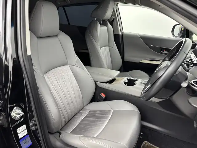 トヨタ ハリアー G 福岡県 2023(令5)年 2.8万km プレシャスブラックパール モデリスタエアロ　/純正１２．３型ＤＡ／フルセグＴＶ　/バックカメラ　/デジタルルームミラー　/ビルトインＥＴＣ２．０　/前方ドライブレコーダー　/トヨタセーフティセンス　/レーダークルーズコントロール　/コーナーセンサー　/衝突軽減ブレーキ　/レーンキープ　/ブラインドスポットモニター　/アクセル踏み間違い防止　/ハーフレザーシート　/パワーバックドア　/ＬＥＤヘッドライト