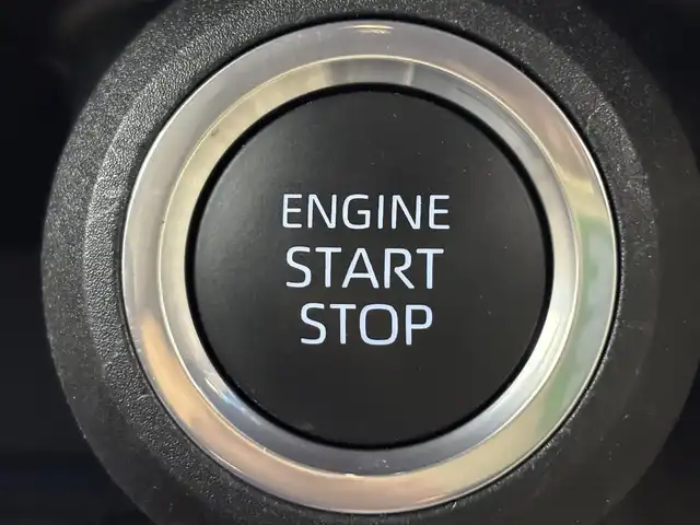 トヨタ ハリアー G 福岡県 2023(令5)年 2.8万km プレシャスブラックパール モデリスタエアロ　/純正１２．３型ＤＡ／フルセグＴＶ　/バックカメラ　/デジタルルームミラー　/ビルトインＥＴＣ２．０　/前方ドライブレコーダー　/トヨタセーフティセンス　/レーダークルーズコントロール　/コーナーセンサー　/衝突軽減ブレーキ　/レーンキープ　/ブラインドスポットモニター　/アクセル踏み間違い防止　/ハーフレザーシート　/パワーバックドア　/ＬＥＤヘッドライト