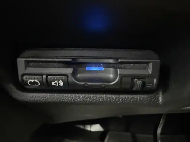 ホンダ フィット ハイブリット Lパッケージ 愛知県 2015(平27)年 2.2万km プレミアムホワイトパールⅡ 純正ナビ/バックカメラ/地デジTV/クルーズコントロール/横滑り防止装置/低速域衝突軽減ブレーキ/誤発進抑制機能/オートライト/LEDヘッドライト/ETC/モデューロ15インチアルミホイール/フロアマット/プッシュスタート/スマートキー/スペアキー