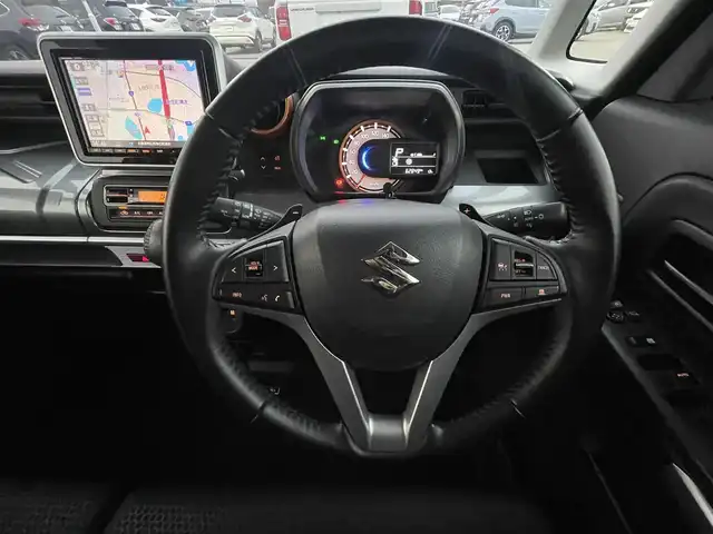 スズキ スペーシア ギア HYBRID XZターボ 兵庫県 2021(令3)年 6.3万km ピュアホワイトP ヘッドアップディスプレイ/追従クルーズコントロール/パドルシフト/パナソニックナビ（SD）/両側パワースライドドア/シートヒーター/Bluetoothオーディオ/革巻きステアリング/ステアリングスイッチ/ETC/純正フロアマット