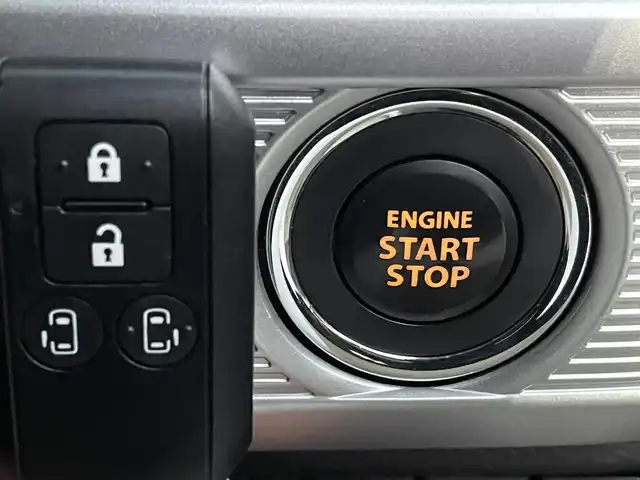 スズキ スペーシア ギア HYBRID XZターボ 兵庫県 2021(令3)年 6.3万km ピュアホワイトP ヘッドアップディスプレイ/追従クルーズコントロール/パドルシフト/パナソニックナビ（SD）/両側パワースライドドア/シートヒーター/Bluetoothオーディオ/革巻きステアリング/ステアリングスイッチ/ETC/純正フロアマット