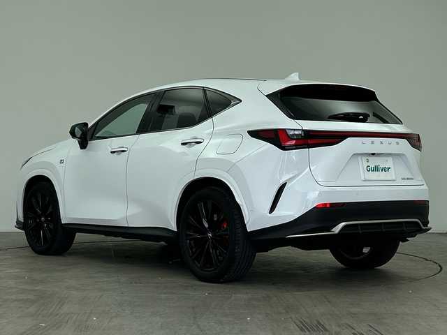レクサス ＮＸ 350h Fスポーツ 三重県 2023(令5)年 2万km ホワイトノーヴァガラスフレーク /禁煙車 //ワンオーナー //全周囲カメラ //ムーンルーフ //レクサスチームメート/・アドバンスドドライブ/・アドバンスドパーク//14型ディスプレイオーディオ// ハンズフリー電動リアゲート //純正OPオレンジキャリパー //Lexsus Safety system +/・プリクラッシュセーフティー/・レーンチェンジアシスト/・レーントレーシングアシスト/・レーンディパーチャーアラート/・BSM/・ヘッドアップディスプレイ/・オートマチックハイビーム/・アダプティブハイビームシステム/・プロアクティブドライビングアシスト/・フロントクロストラフィックアラート/・レーダークルーズコントロール//DN席パワーシート//純正ドラレコ前後 //全席シートヒーター //DN席ベンチレーション