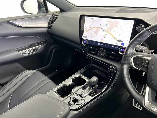 レクサス ＮＸ 350h Fスポーツ 三重県 2023(令5)年 2万km ホワイトノーヴァガラスフレーク /禁煙車 //ワンオーナー //全周囲カメラ //ムーンルーフ //レクサスチームメート/・アドバンスドドライブ/・アドバンスドパーク//14型ディスプレイオーディオ// ハンズフリー電動リアゲート //純正OPオレンジキャリパー //Lexsus Safety system +/・プリクラッシュセーフティー/・レーンチェンジアシスト/・レーントレーシングアシスト/・レーンディパーチャーアラート/・BSM/・ヘッドアップディスプレイ/・オートマチックハイビーム/・アダプティブハイビームシステム/・プロアクティブドライビングアシスト/・フロントクロストラフィックアラート/・レーダークルーズコントロール//DN席パワーシート//純正ドラレコ前後 //全席シートヒーター //DN席ベンチレーション