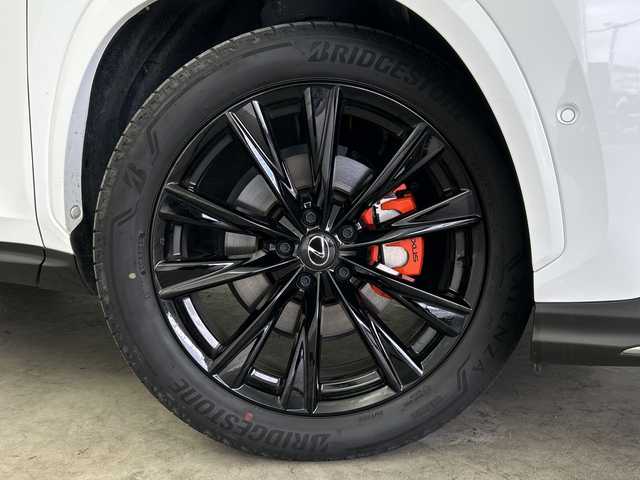 レクサス ＮＸ 350h Fスポーツ 三重県 2023(令5)年 2万km ホワイトノーヴァガラスフレーク /禁煙車 //ワンオーナー //全周囲カメラ //ムーンルーフ //レクサスチームメート/・アドバンスドドライブ/・アドバンスドパーク//14型ディスプレイオーディオ// ハンズフリー電動リアゲート //純正OPオレンジキャリパー //Lexsus Safety system +/・プリクラッシュセーフティー/・レーンチェンジアシスト/・レーントレーシングアシスト/・レーンディパーチャーアラート/・BSM/・ヘッドアップディスプレイ/・オートマチックハイビーム/・アダプティブハイビームシステム/・プロアクティブドライビングアシスト/・フロントクロストラフィックアラート/・レーダークルーズコントロール//DN席パワーシート//純正ドラレコ前後 //全席シートヒーター //DN席ベンチレーション